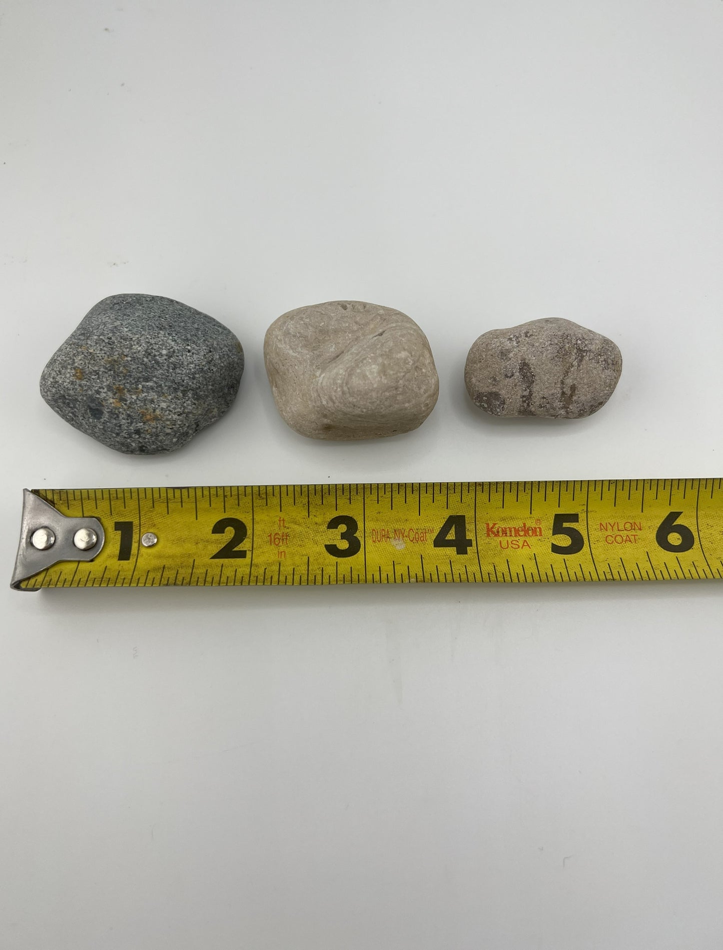 River Rock 1-2in, Decorative Stone, Used for Aquarium Rocks, Terrarium Rocks, Planter Rocks, Gardening Rocks & Tumbling Stones.